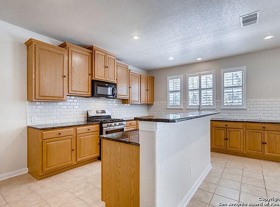5th image of 1235 Ashbury Bay