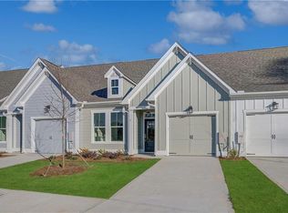 8 Harmony Cir, Cartersville, GA 30120