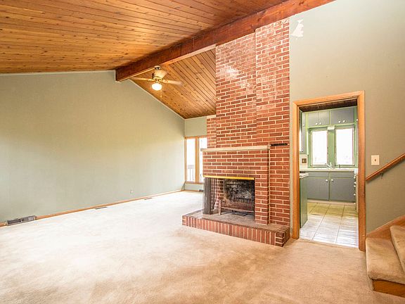 3rd image of 506 Park Overlook Dr