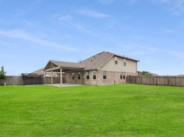 430 Walnut Branch Dr, Baytown, TX 77523