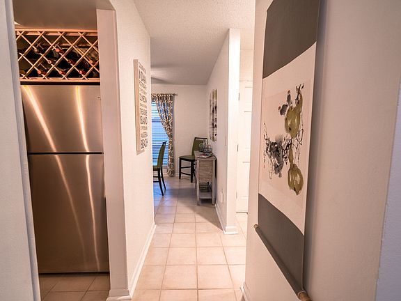 5th image of 1 Windrush Blvd APT 70