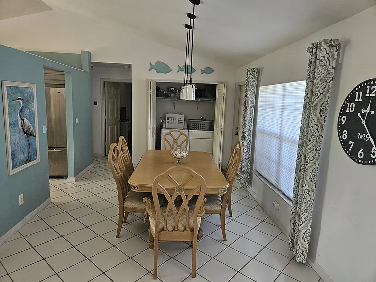 Dining Room/Closet Laundry