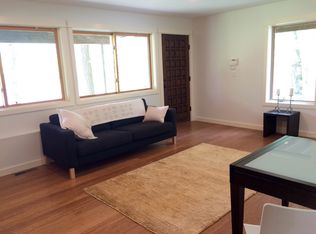 37 Splitrock Rd, Norwalk, CT 06854