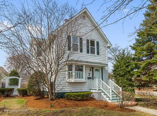 2 S Bruner St, Hinsdale, IL 60521