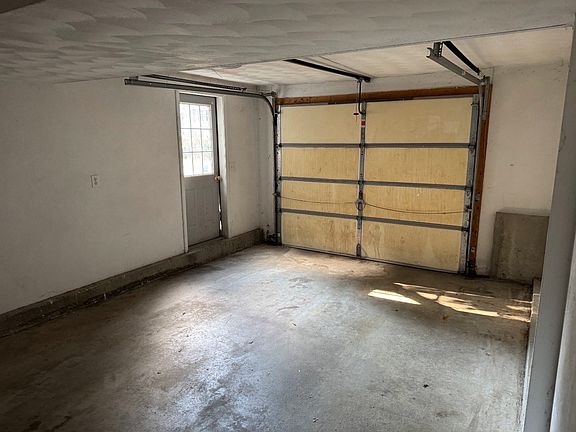 4th image of 781 Boston Rd