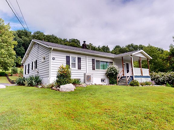 3rd image of 171 Bluestone Blvd