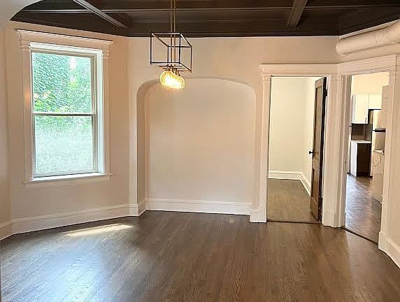 5th image of 6220 N Wayne Ave APT 2