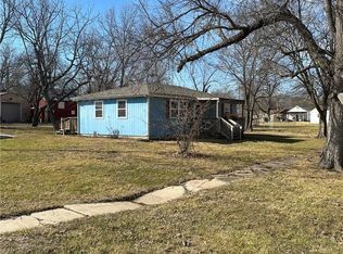 405 Fir St, Garden City, MO 64747