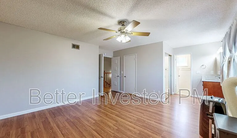 848 Sprucewood Ct — Photo 46