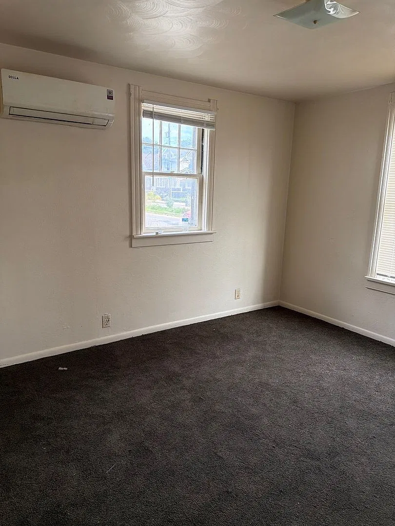 Broadway 4-plex — Photo 1