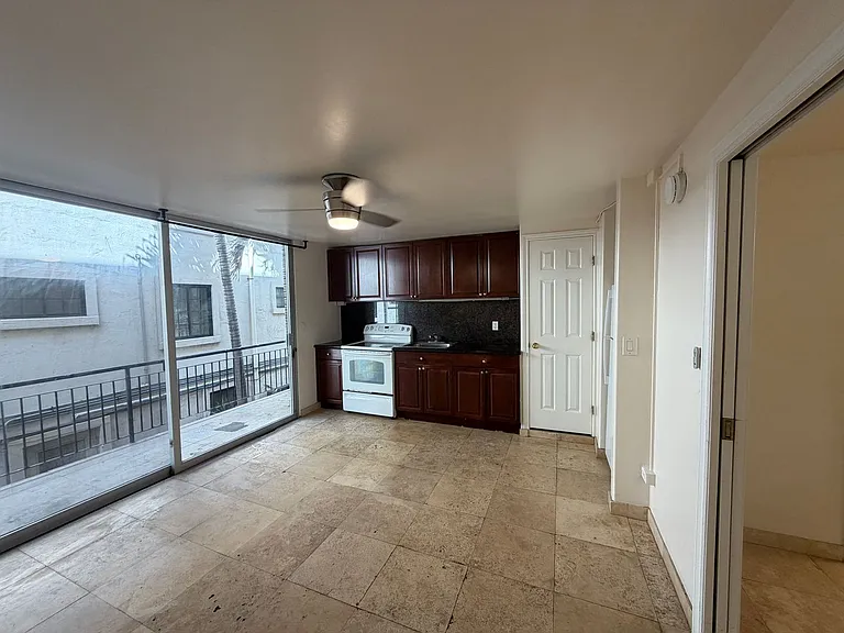 254 Kaiulani Ave — Photo 12