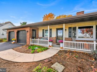 325 Walnut Run Rd, Willow Street, PA 17584