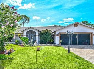 945 Charlemagne Blvd, Naples, FL 34112