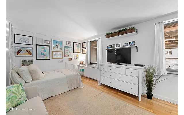 Rented by Douglas Elliman | media 2