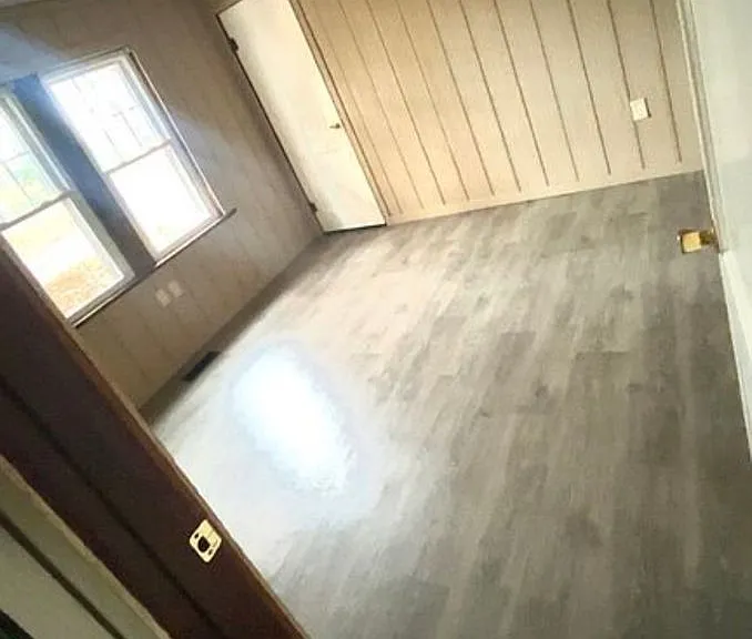 1009 Broadway St — Photo 7