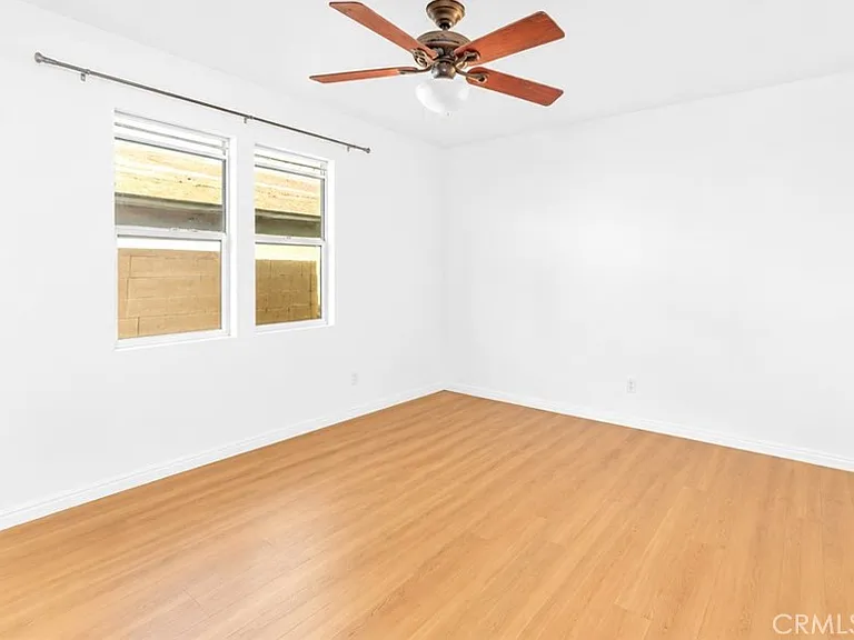 310 S Beachy Pl — Photo 10