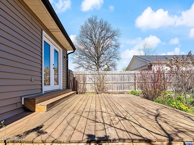 1013 Clerkenwell Rd — Photo 36