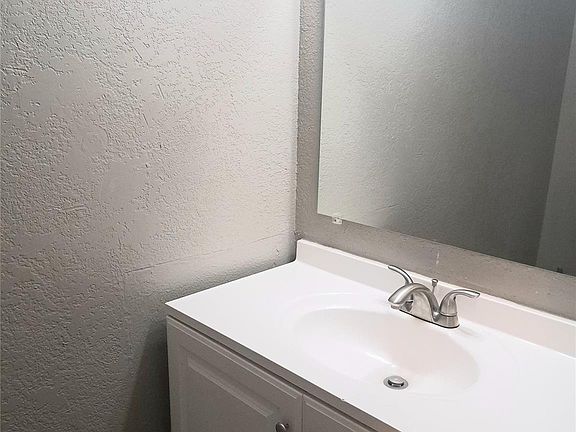 4th image of 3225 Cortez Dr APT A