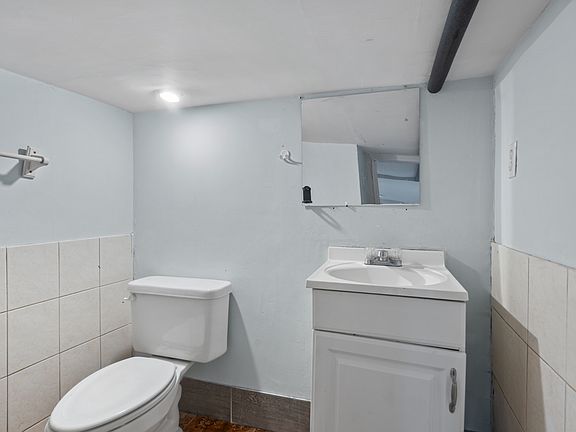 4th image of 1011 76th St
