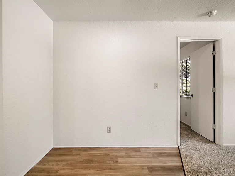 Amanda Place Apartments — Photo 63