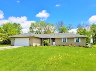 3982 Montclair Rd, Roscoe, IL 61073