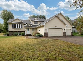2613 Kennelly Pl, Burnsville, MN 55337