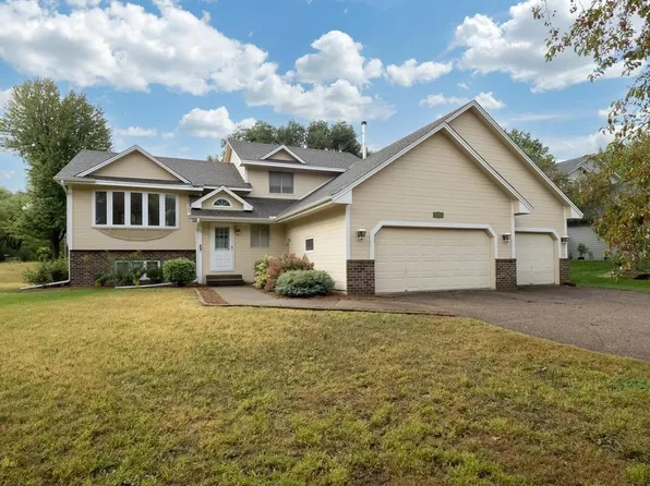 2613 Kennelly Pl, Burnsville, MN 55337