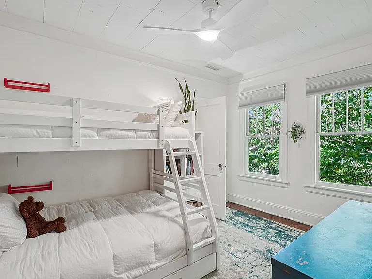 31A Oakwood St — Photo 7