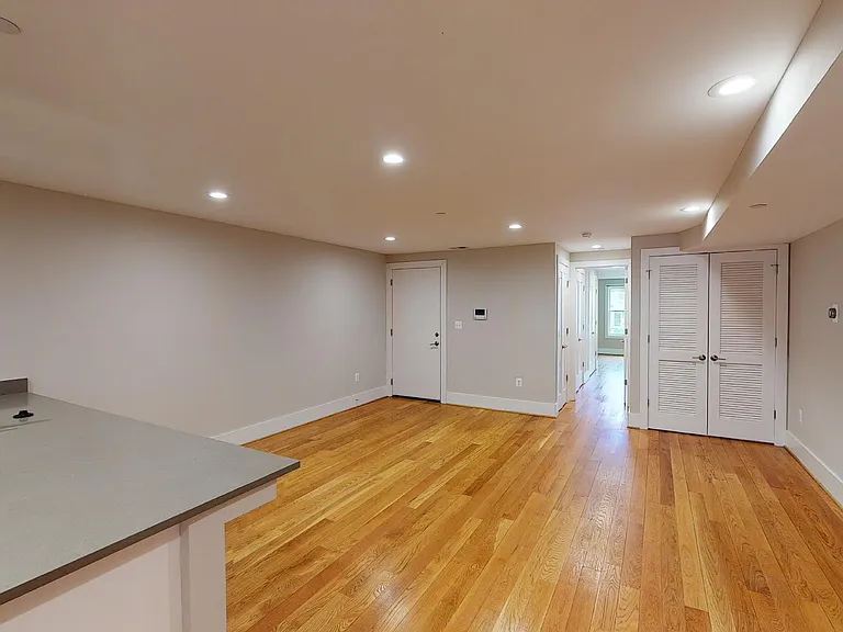 520 Kennedy St NW #4 — Photo 3