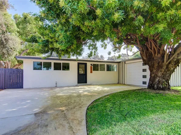 3881 Manchester Pl, Riverside, CA 92503