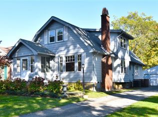 2559 Canterbury Rd, Cleveland Heights, OH 44118