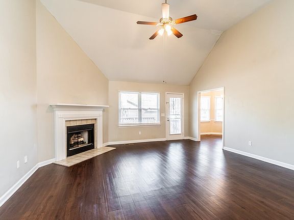 4th image of 2140 Liberty Dr