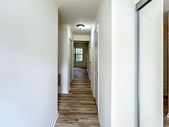 3rd image of 126 Kings Mill Dr