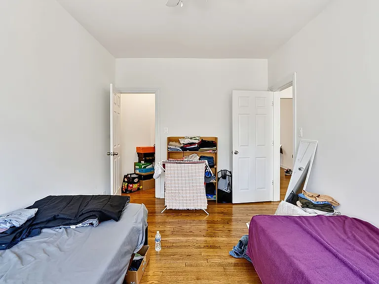 6565 N. Lakewood Renovated Rogers Park Apartments — Photo 48