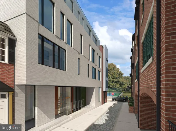 2530 Panama St, Philadelphia, PA 19103