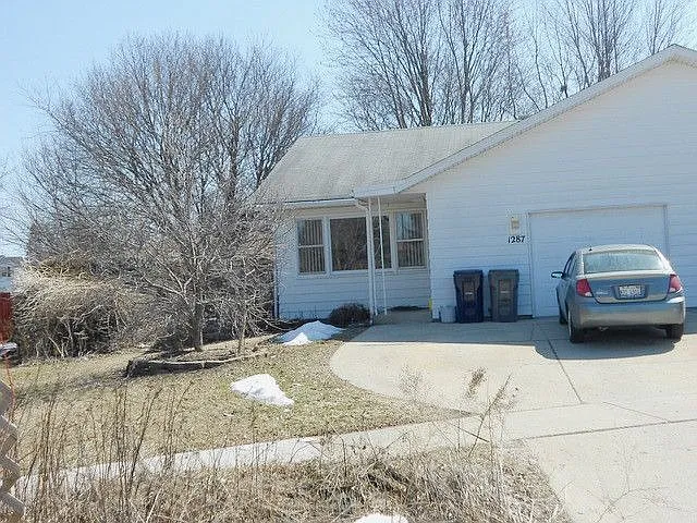 1287 Pappas Ct photo 1