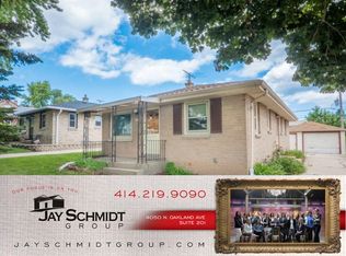 4628 S Ahmedi Ave, Saint Francis, WI 53235