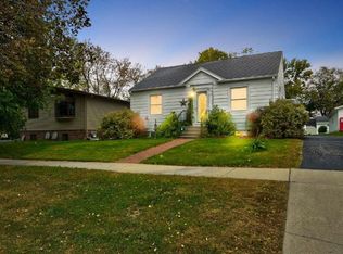 412 W 3rd St, Janesville, MN 56048