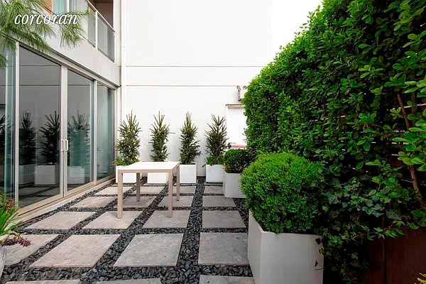 Rented by Corcoran | media 20