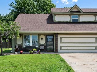 1412 E Sheridan St, Olathe, KS 66062