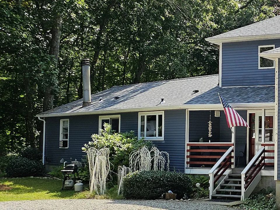 348 Noank Ledyard Rd
