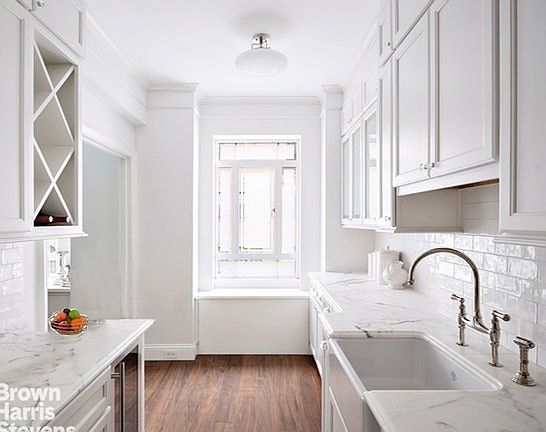 5th image of 25 Central Park W APT 5S