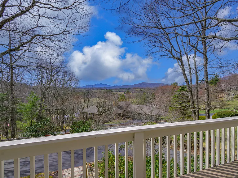 188 Laurel Hill Dr — Photo 41