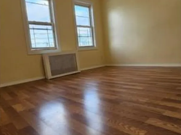 9430 77th St, Ozone Park, NY 11416