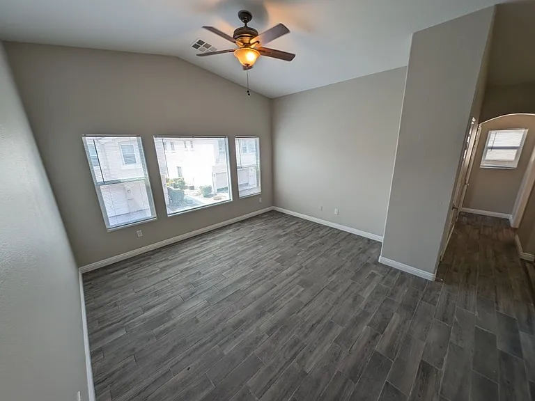 8708 Tomnitz Ave #101 — Photo 6