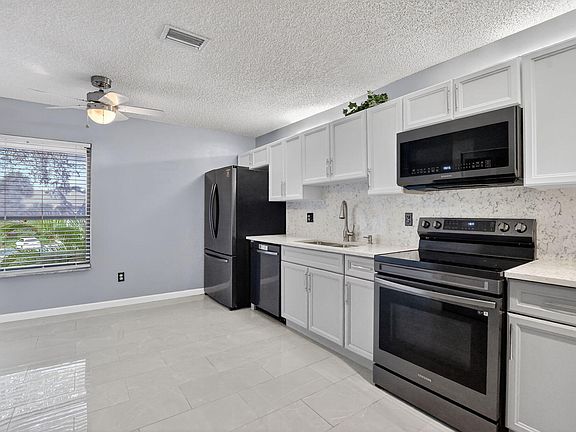 3rd image of 9364 Sable Ridge Circle #12-B