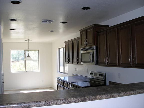 4th image of 1754 W Desert Canyon Dr