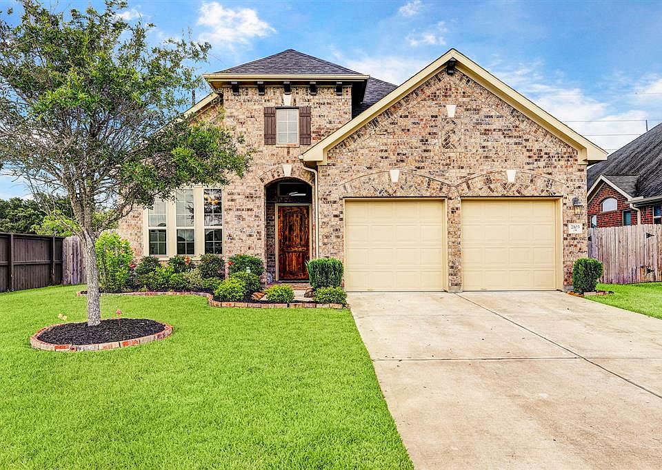 1st image of 2103 Rolling Hills Dr