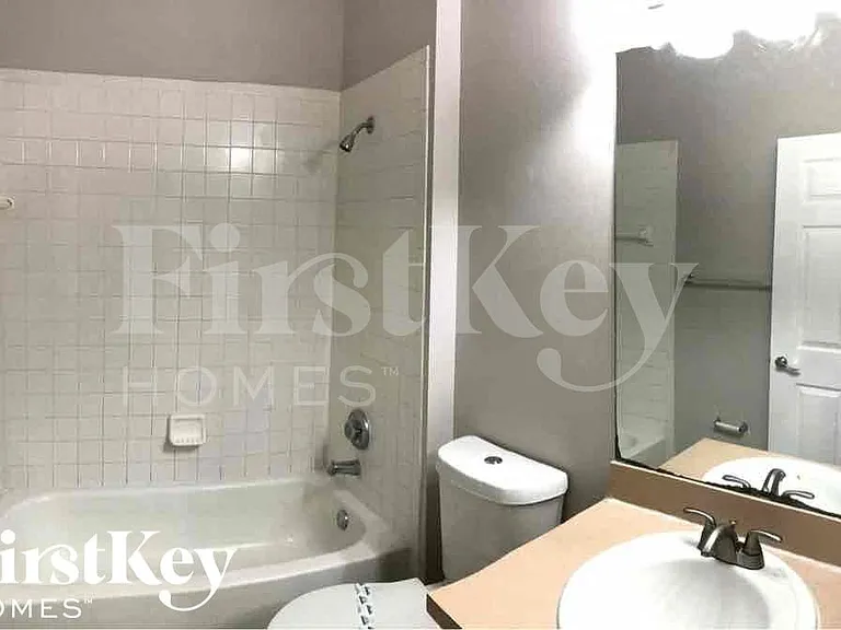 6505 Viewpoint Ct — Photo 12