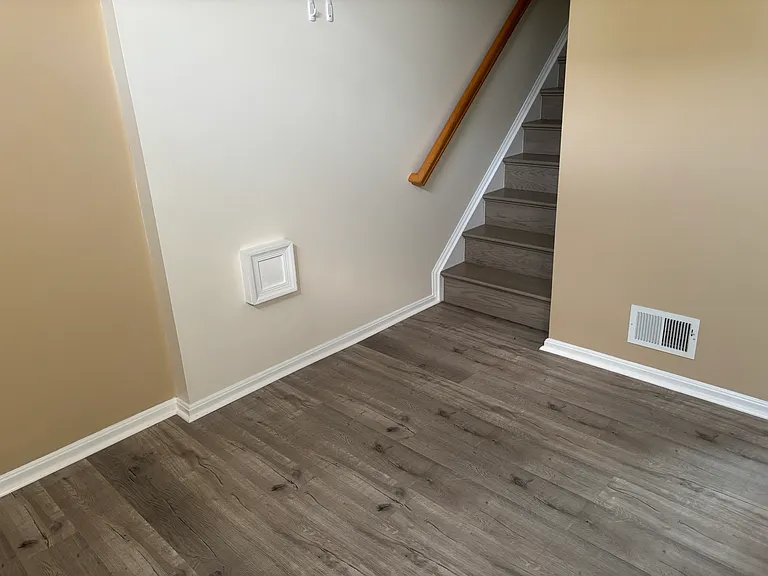 2453 Fox Stream Ln — Photo 3